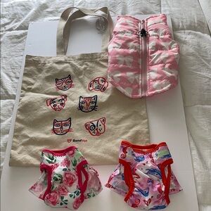 Girl pet bow coat M bag and 2 washable diapers for female pet size S